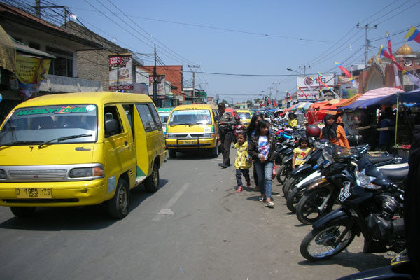 Transportasi Angkot