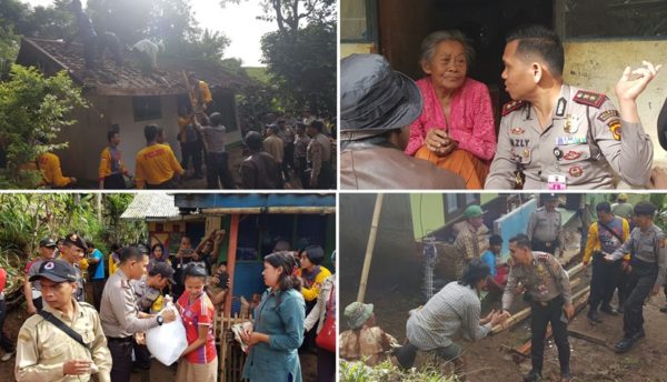 Kapolres Bandung AKBP M. Nazly Harahap, SIK saat memimpin langsung bakti sosial bedah rutilahu dan pembagian sembako di Kp Cadas Gantung, RT 01/RW 05, Desa Mekarmanik, Kec Cimenyan, Kab Bandung, Senin (3/10). by Robby Thea