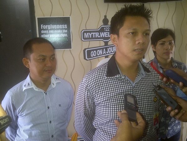 Kasat Reskrim Polres Bandung AKP Niko NAP,SH,Sk,MH saat ekspos di Mapolres Bandung, Rabu (28/12). by iwa/bbcom