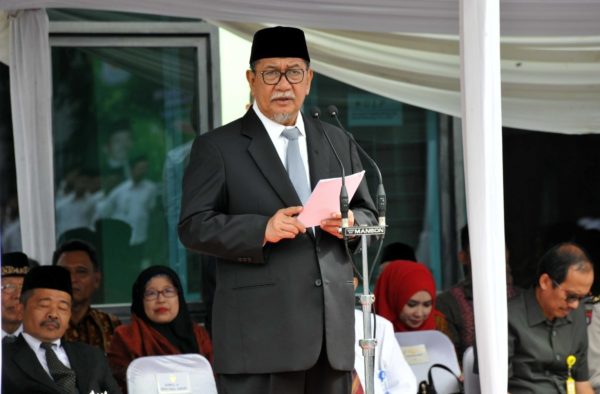 Wagub Jabar Deddy Mizwar saat upacara Hari Amal Bhakti (HAB) ke-71 Kemenag di Kanwil Kemenag Jabar,Bandung, Selasa (3/1/17). by Humas Pemprov Jabar