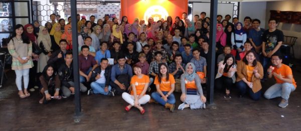 100 pengusaha lokal di Bandung ikut kelas edukasi dalam program Kampus Shopee, di Beehive Cafe, Sabtu (11/3). ist