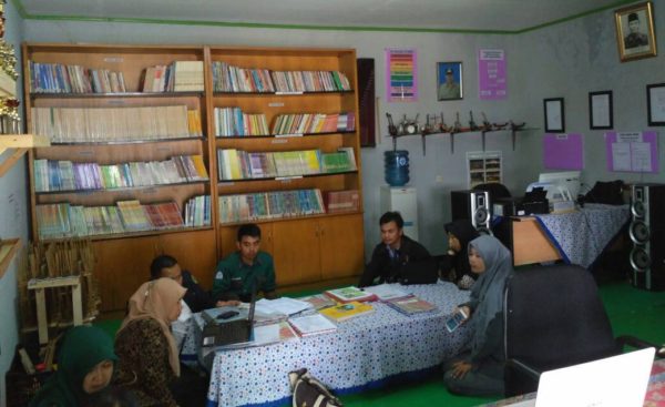 Perpustakaan Desa Margamukti Pangalengan