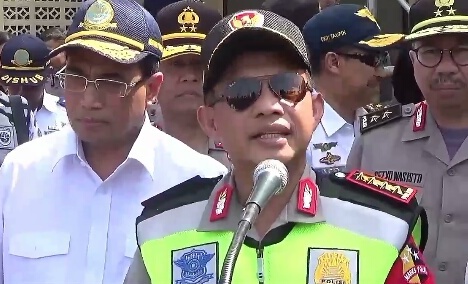 Kapolri Jenderal Tito Karnavian saat evaluasi arus mudik-balik Lebaran 2017 di Pos Polisi Cileunyi, Kabupaten Bandung, Jumat (30/6). by TAM/bbcom