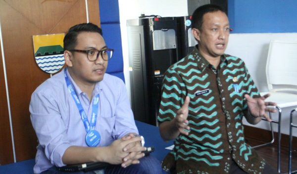 Kabag Humas Setda Kota Bandung Yayan A Brillyana pada Kegiatan Bandung Menjawab di Media Lounge Bale Kota Bandung, Kamis (20/7). by Humas Pemkot Bdg