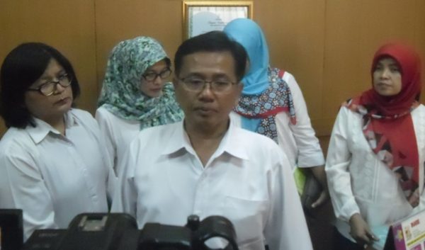  Kepala Dinkes Kab Bandung dr. H. Achmad Kustijadi, M.Epid